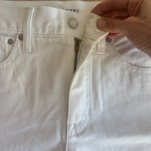 J Crew White Relaxed Denim Short 3 Inch Inseam Raw Hem Womens Size 27 - Picture 7 of 15